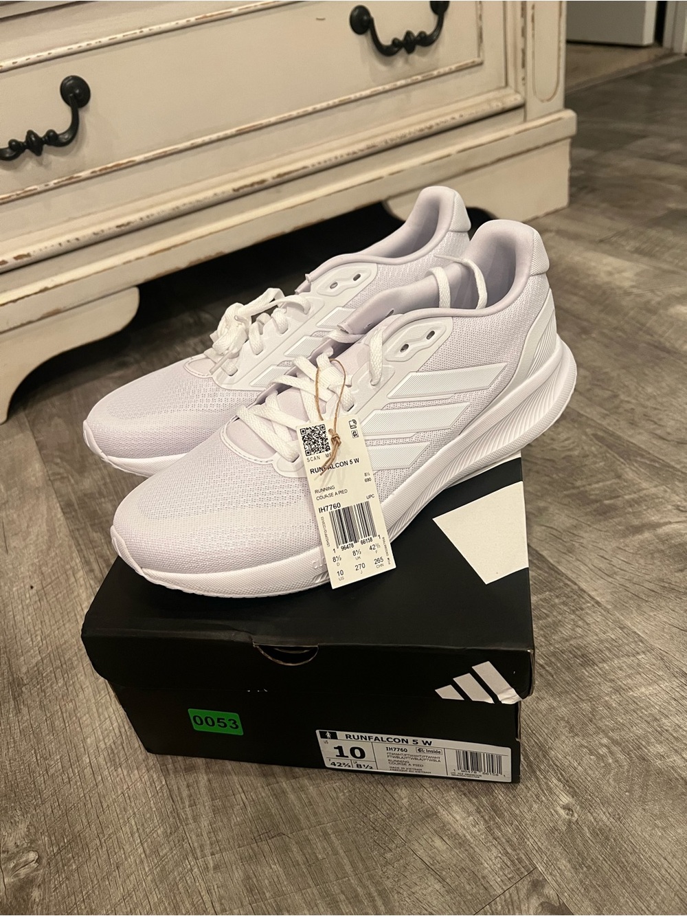 Adidas Runfalcon 5 Women’s Running Shoes White Size 10 NWT